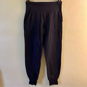 lululemon dark blue navy High-Rise Jogger Leggings with pockets cuffed ankles